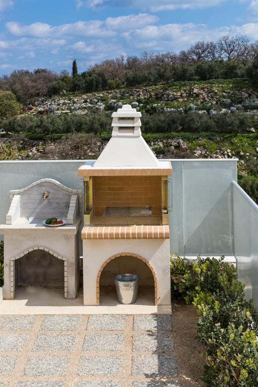 Deluxe Villa Ianthos - Outdoor Hot Tub & Kids Pool Gállos المظهر الخارجي الصورة