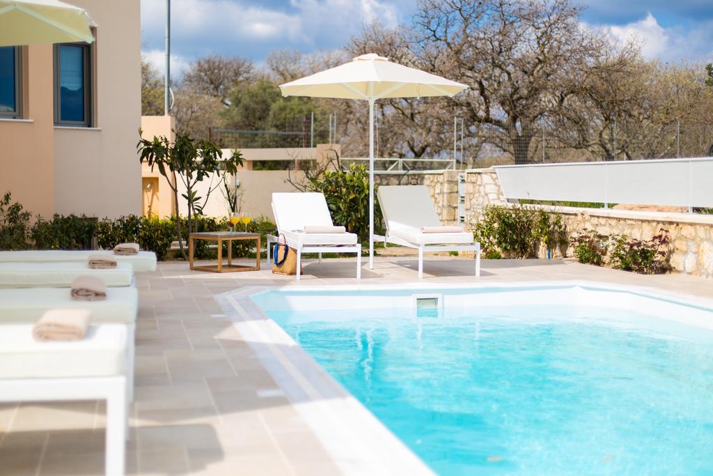 Deluxe Villa Ianthos - Outdoor Hot Tub & Kids Pool Gállos المظهر الخارجي الصورة