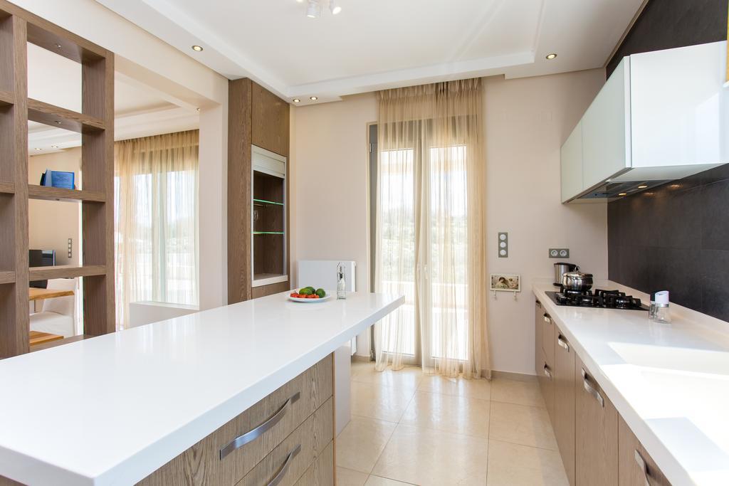 Deluxe Villa Ianthos - Outdoor Hot Tub & Kids Pool Gállos المظهر الخارجي الصورة