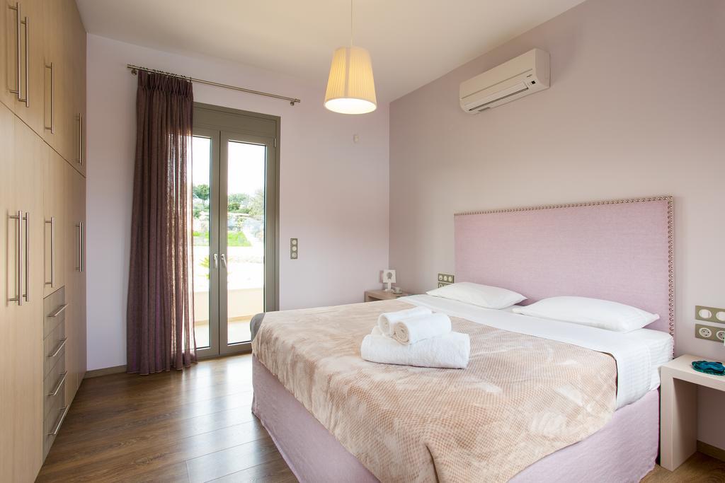 Deluxe Villa Ianthos - Outdoor Hot Tub & Kids Pool Gállos المظهر الخارجي الصورة