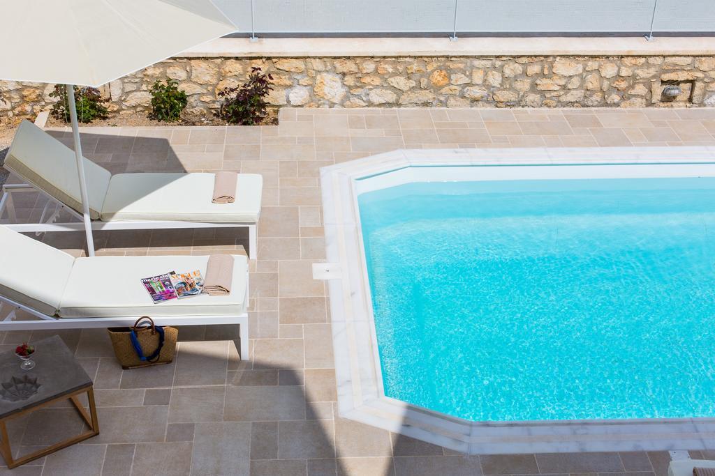 Deluxe Villa Ianthos - Outdoor Hot Tub & Kids Pool Gállos المظهر الخارجي الصورة